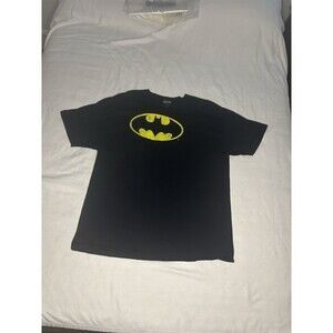 Batman Graphic T Shirt Men 2XL Black Yellow Logo DC Comics Short Sleeve Neck